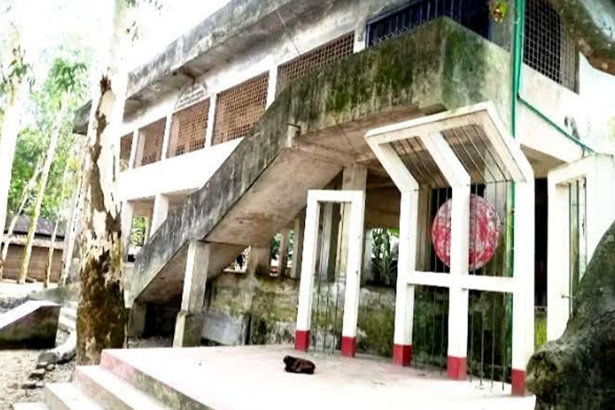 চিলমারীতে বিদ্যালয়ের ছাদ থেকে পড়ে শিক্ষার্থীর মৃত্যু