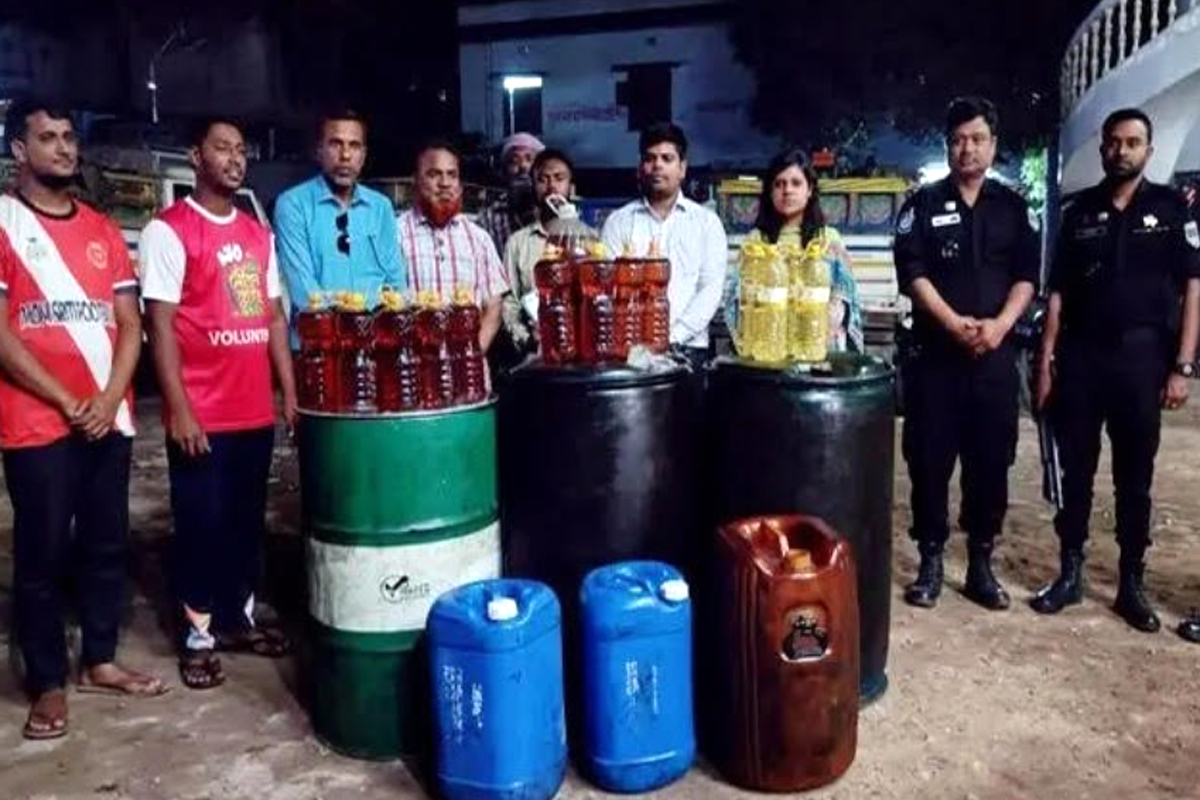 সিরাজগঞ্জে অবৈধ মজুদ রাখায় ৭৬৪ লিটার তেল জব্দ দুই ব্যবসায়ীকে কারাদণ্ড