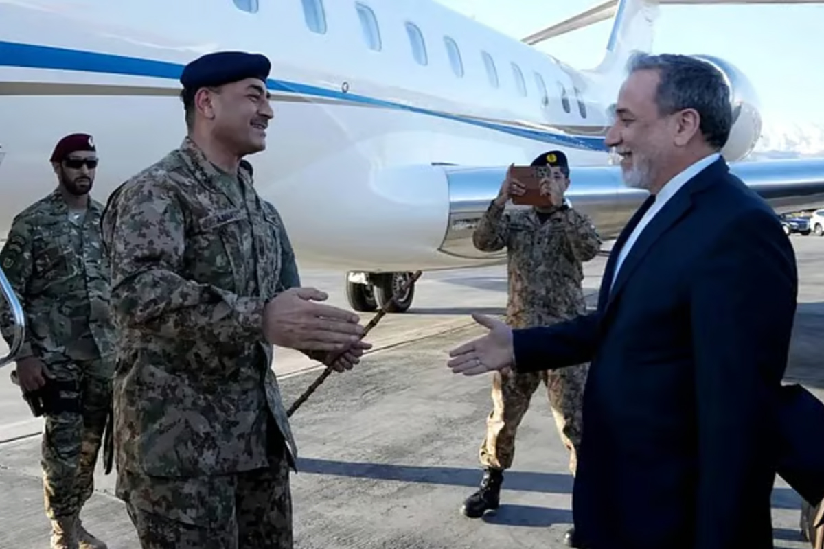 যুক্তরাষ্ট্রের বার্তা নিয়ে ইরানে পাকিস্তানের সেনাপ্রধান