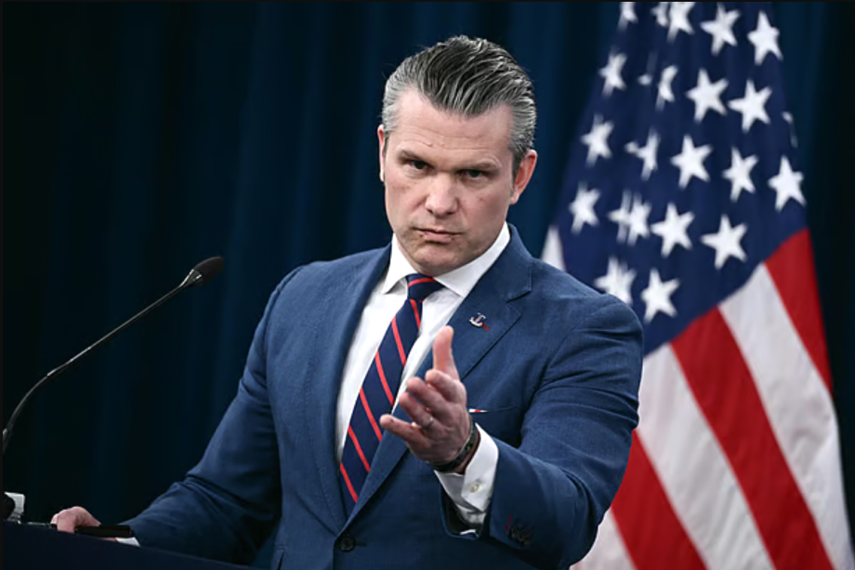 ইরান চুক্তিতে না এলে যুদ্ধের প্রস্তুতি যুক্তরাষ্ট্রের, বন্দর অবরোধের হুমকি