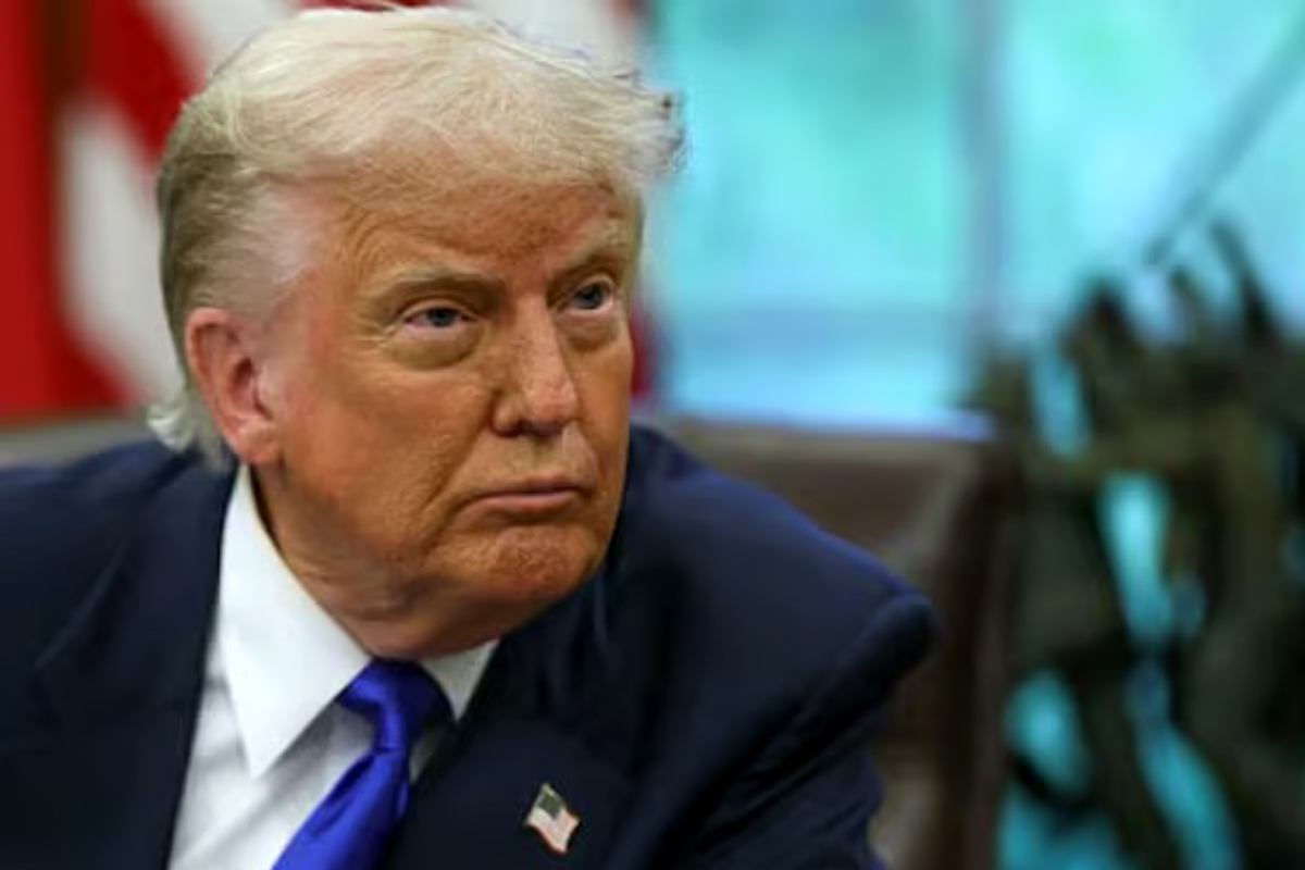 হরমুজ প্রণালিতে মাইন বসানো দেখলেই গুলির নির্দেশ ট্রাম্পের