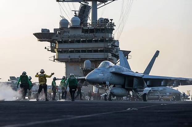 ইরানের ওপর ‘সীমিত কিন্তু শক্তিশালী’ হামলার ছক যুক্তরাষ্ট্রের: চূড়ান্ত সিদ্ধান্তের অপেক্ষায় ট্রাম্প