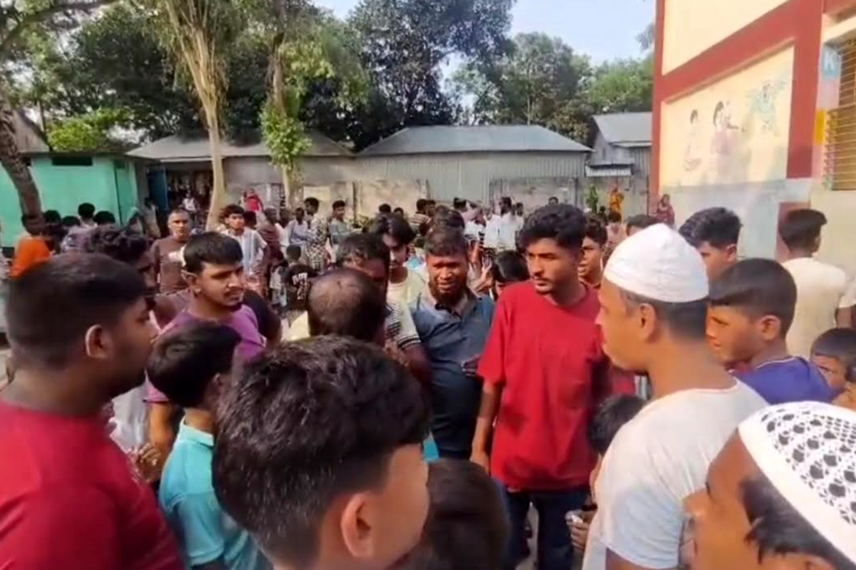 সিরাজগঞ্জে স্কুলছাদ থেকে পড়ে পঞ্চম শ্রেণির শিক্ষার্থীর মৃত্যু: এলাকায় শোকের ছায়া