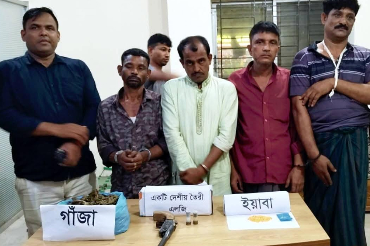 কোম্পানীগঞ্জে পুলিশের বিশেষ অভিযান: এলজি ও ইয়াবাসহ আটক ৬