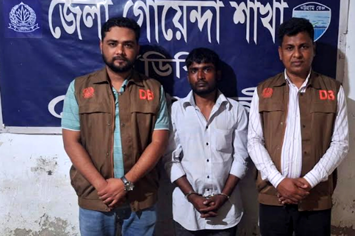 পকেটে চিপসের প্যাকেট, ভেতরে মিলল ১ হাজার ইয়াবা: মাইজদীতে টেকনাফের মাদক কারবারি গ্রেপ্তার