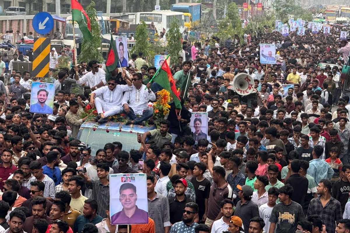 নোয়াখালীর রাজপথে ছাত্রদলের ‘জয়ধ্বনি’, নাছিরকে বরণে নেতাকর্মীদের জোয়ার