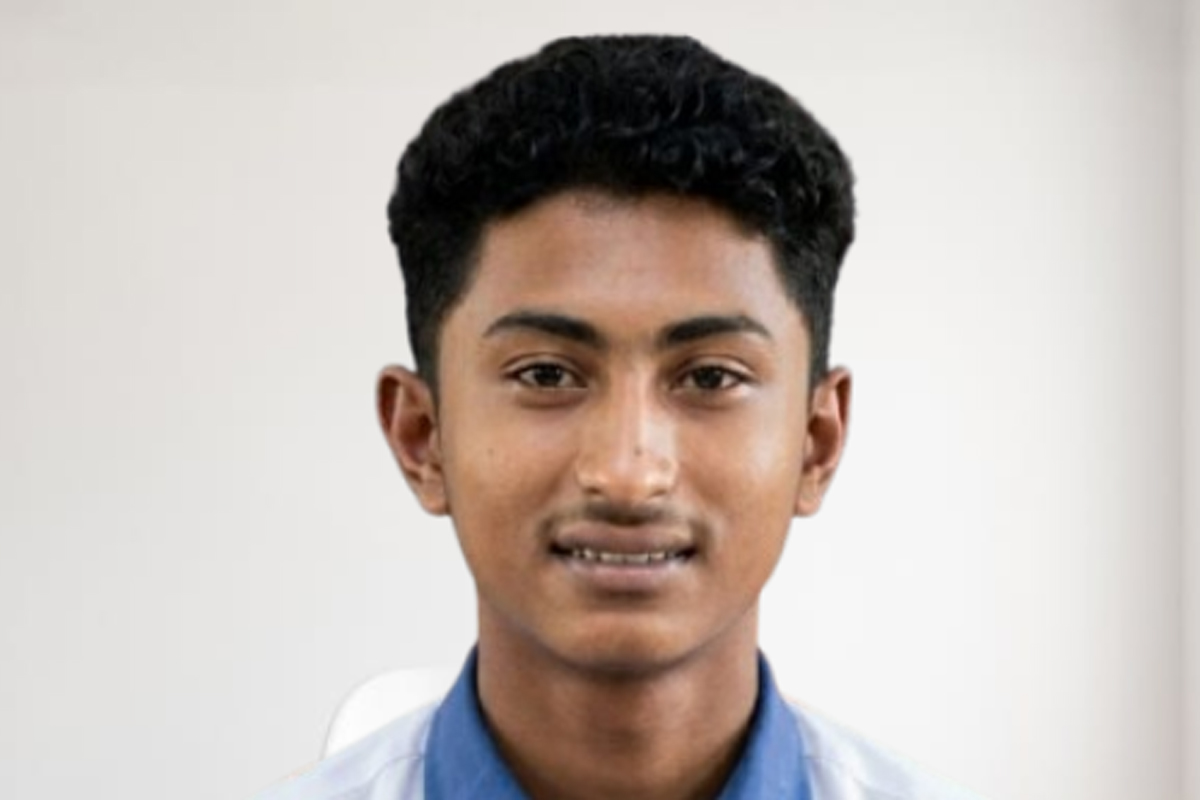 সুবর্ণচরে ছেলেকে বাঁচাতে গিয়ে মা দগ্ধ, বিদ্যুৎস্পৃষ্টে প্রাণ গেল স্কুলছাত্রের