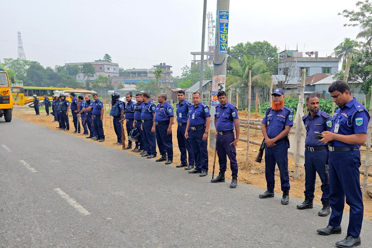 পশুর হাট ইজারা নিয়ে সাঁথিয়ায় বিএনপি-জামায়াত উত্তেজনা: ১৪৪ ধারা জারি