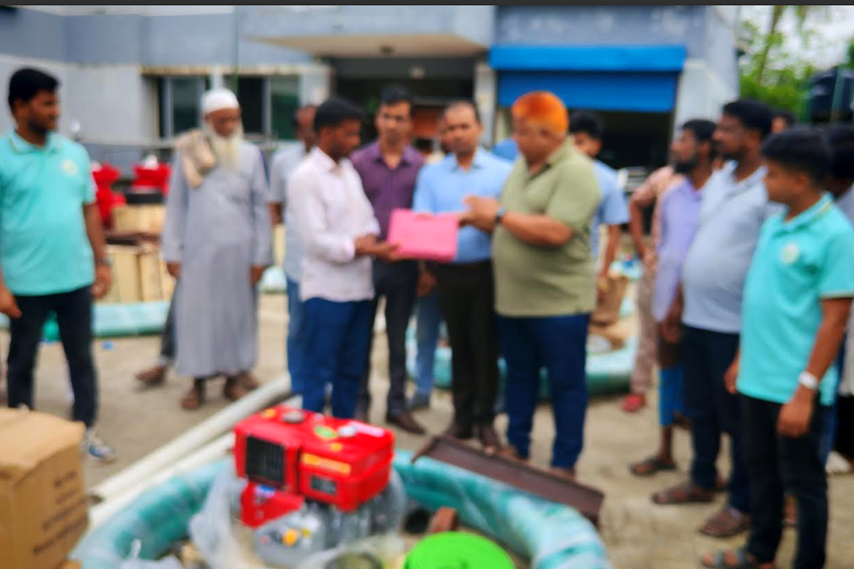 নাসিরনগরে কৃষকদের মাঝে বিনামূল্যে আধুনিক কৃষি যন্ত্রপাতি বিতরণ