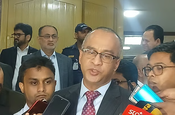 ইসলামী ব্যাংকের অস্থিরতায় পুরো ব্যাংক খাত ঝুঁকিতে: গভীর উদ্বেগ এবিবির