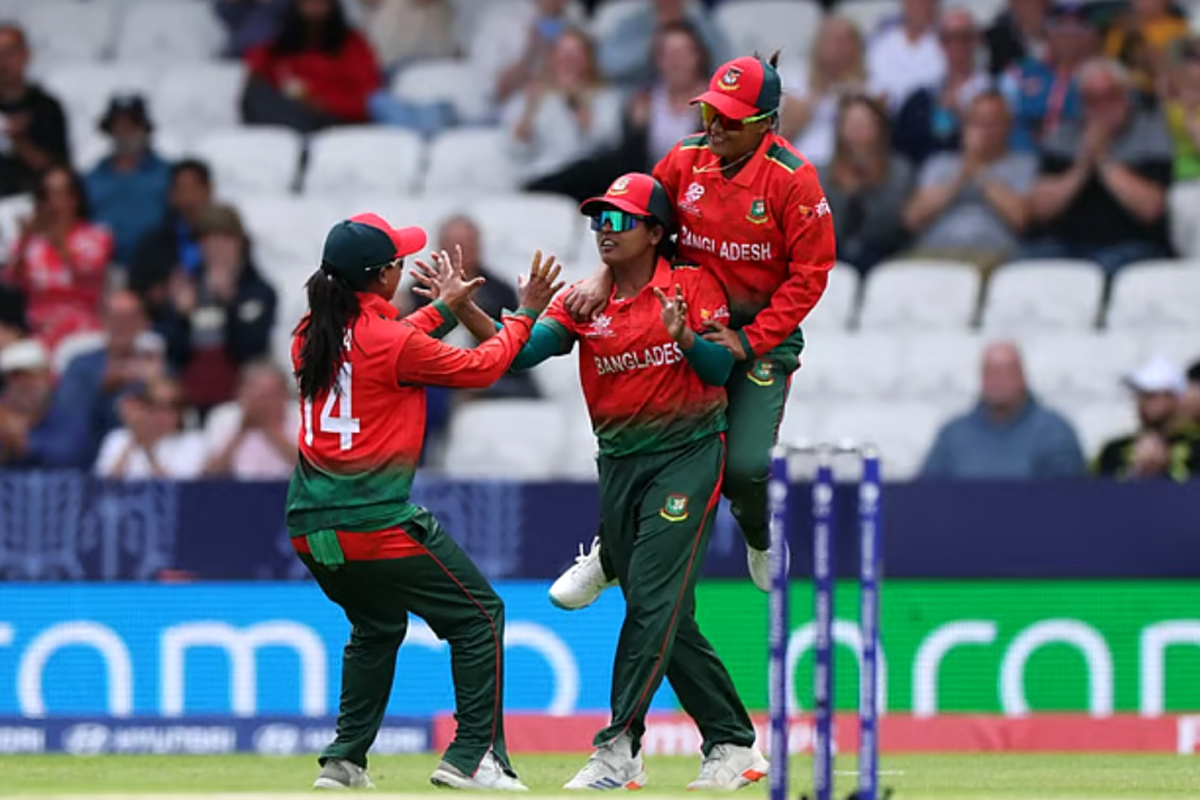 ব্যাটিং বিপর্যয়ে অস্ট্রেলিয়ার কাছে পাত্তাই পেল না বাংলাদেশের মেয়েরা