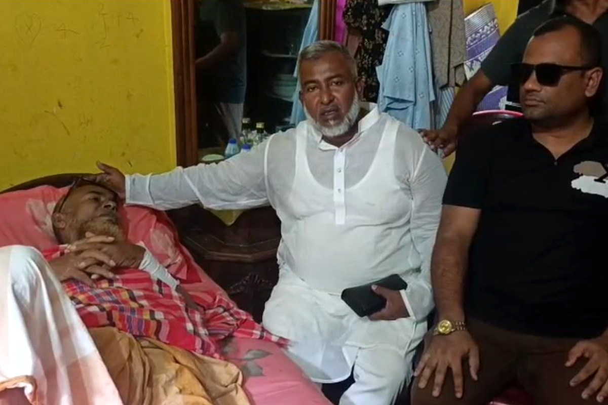 অসুস্থ বিএনপি নেতাদের পাশে ‘আব্দুস সাত্তার ফাউন্ডেশন’, চিকিৎসার জন্য আর্থিক সহায়তা