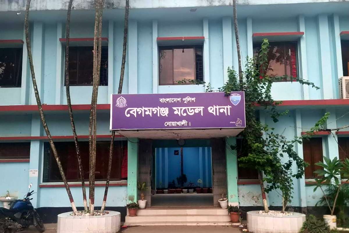 বেগমগঞ্জে আবাসিক হোটেলে ডিবি’র হানা: নারীসহ আটক ১৪