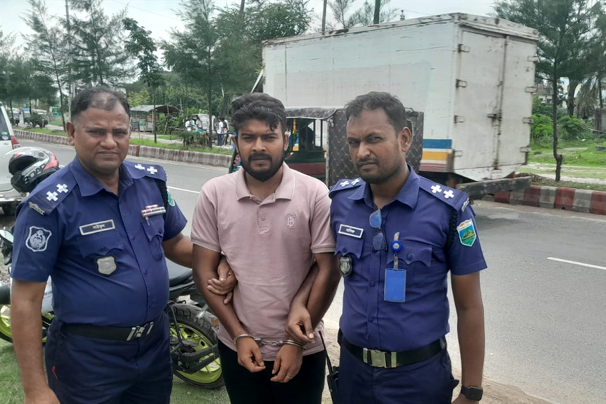 ইসলাম ধর্মকে কটূক্তি করা সেই হিন্দু যুবক গ্রেপ্তার