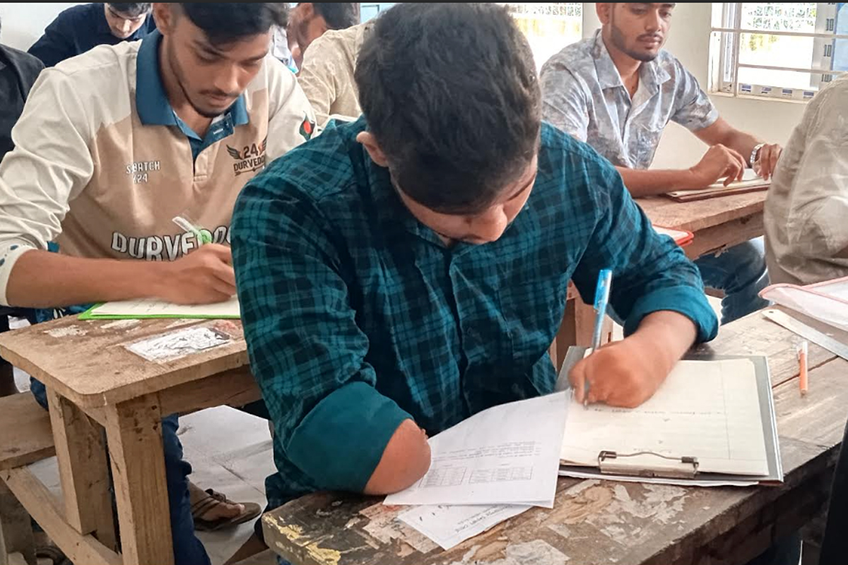 স্বপ্নের পথে চিলমারীর তানিমের এইচএসসি যুদ্ধ