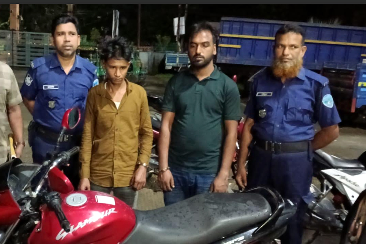 নোয়াখালীতে চোরাই মোটরসাইকেল উদ্ধার, চোর চক্রের ২ সদস্য গ্রেপ্তার