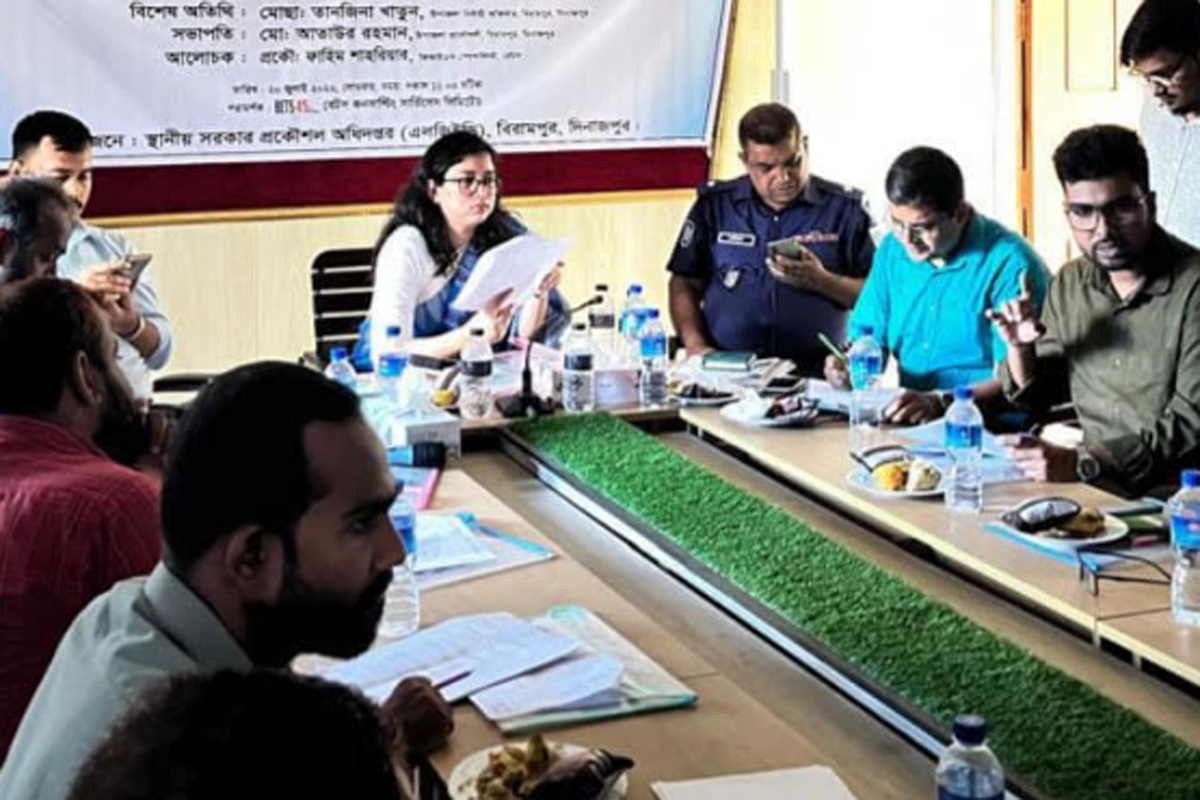 বিরামপুরে গ্রামীণ সড়কের কোর রোড নেটওয়ার্ক ও তথ্য যাচাইকরণ বিষয়ক কর্মশালা অনুষ্ঠিত