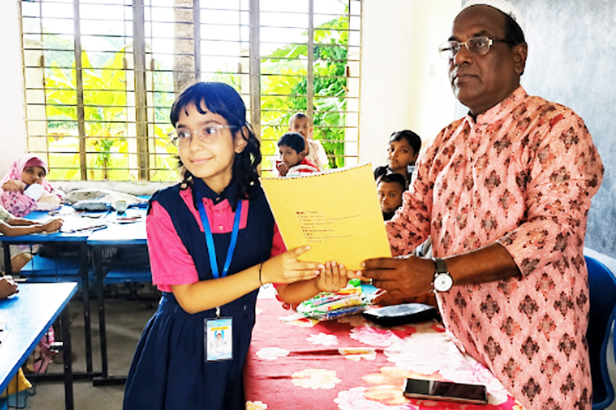 মির্জাগঞ্জে জুলাই গণঅভ্যুত্থান স্মরণে চিত্রাঙ্কন প্রতিযোগিতা ও দোয়া অনুষ্ঠিত