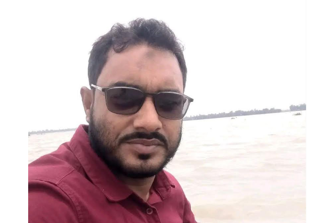বিদ্যালয়ে যাওয়ার সময় ট্রাকচাপায় শিক্ষকের মৃত্যু