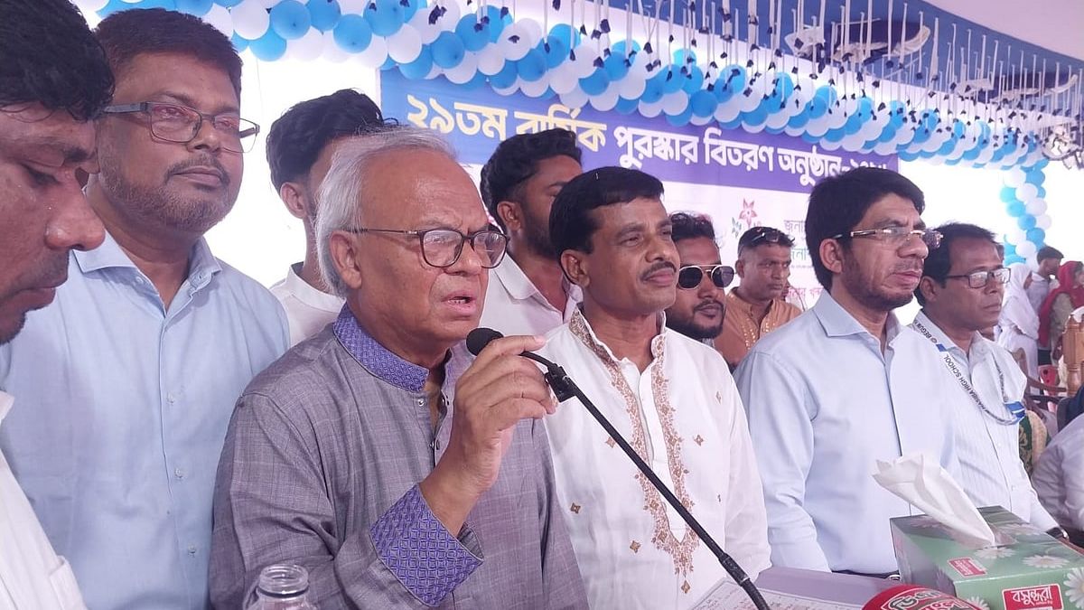 দেশ ও দেশের বাইরে গুপ্ত ও নিষিদ্ধ গোষ্ঠী ষড়যন্ত্রের জাল বুনছে: রিজভী