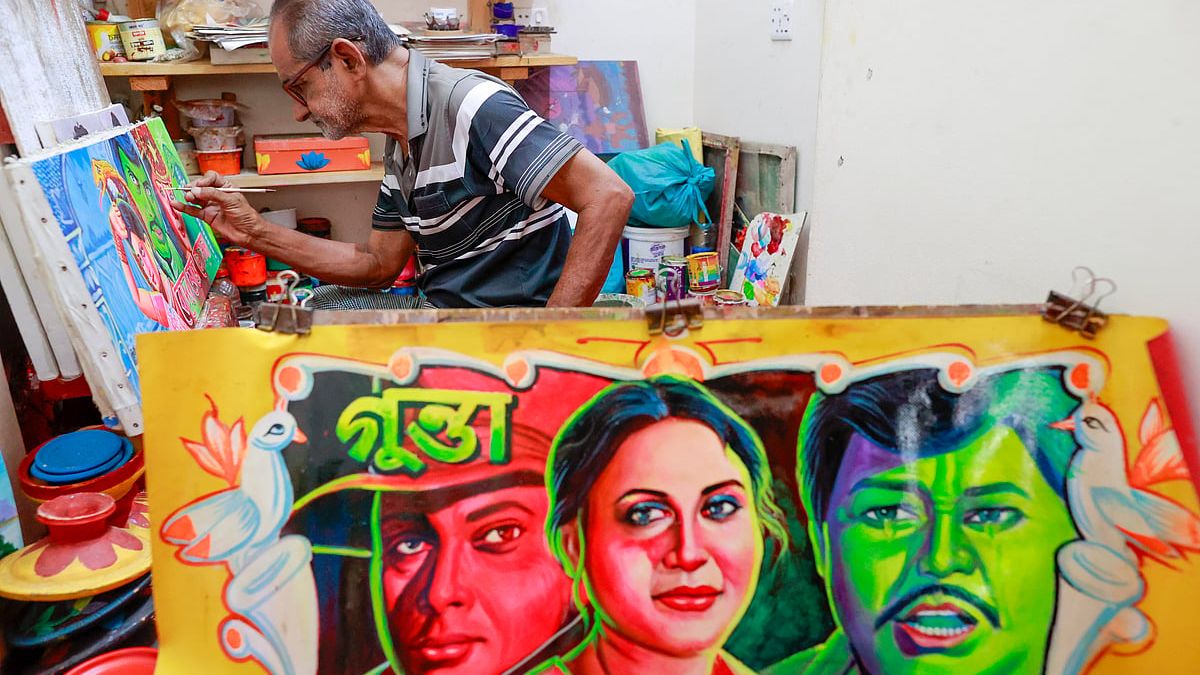 হানিফ পাপ্পুর তুলিতে রিকশাচিত্রের নতুন জীবন