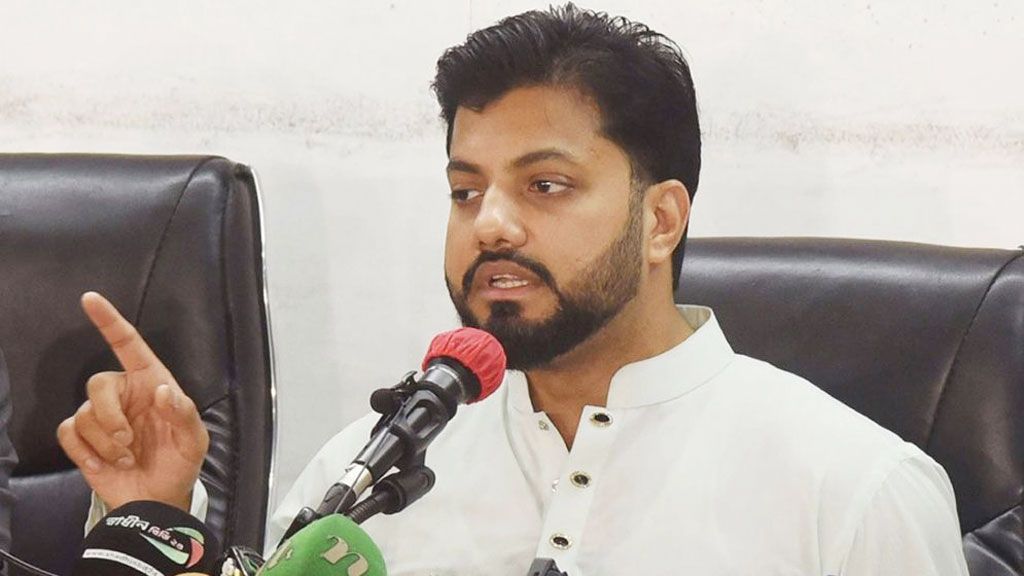 আজ দুপুরেই পদত্যাগের ঘোষণা, এরপর কী করবেন সেটিও ফেসবুকে জানালেন ইশরাক
