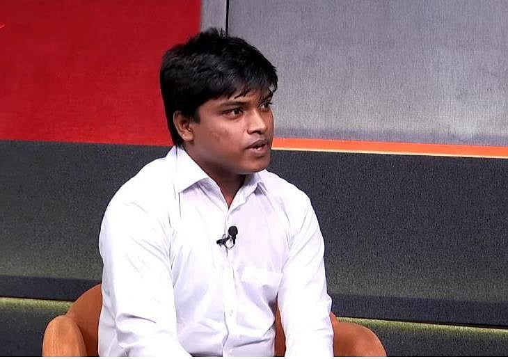 সরকারি উচ্চপদস্থ কর্মকর্তা হওয়ার লক্ষ্য অদম্য মফিজারের