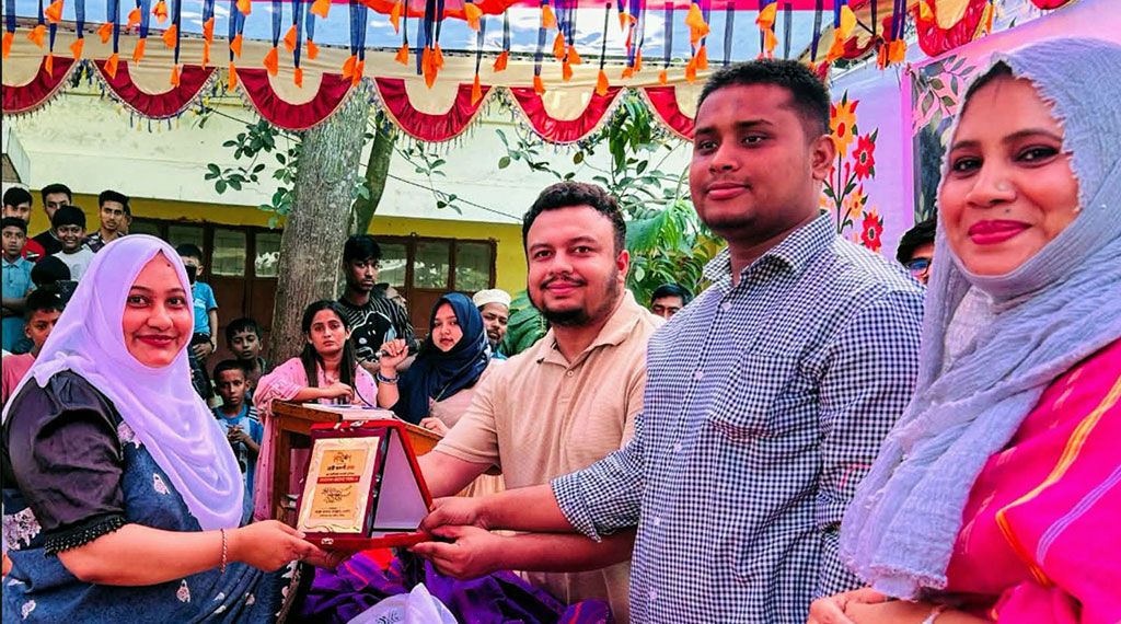 নারীদের অর্থনৈতিক স্বাবলম্বিতা আত্মবিশ্বাস বাড়াবে: হাসনাত আবদুল্লাহ