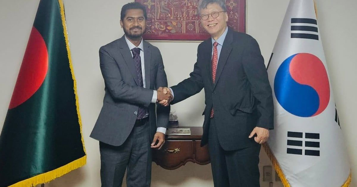 দক্ষিণ কোরিয়ায় কর্মী পাঠাতে প্রতিমন্ত্রী নূরের বৈঠক