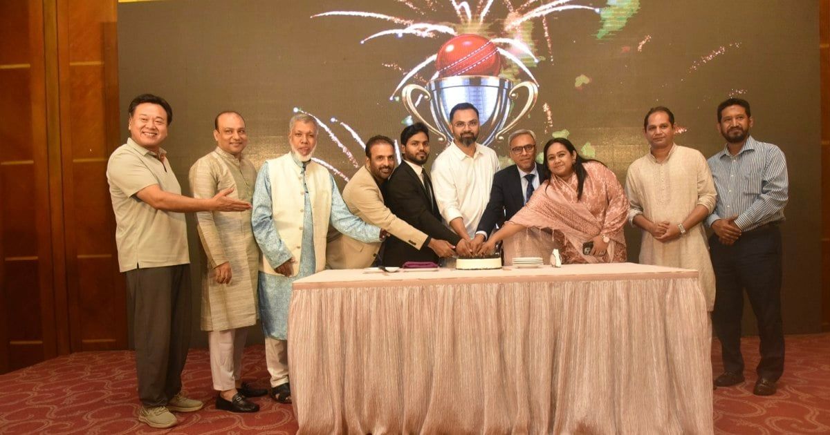 প্রথমবারের মতো মাঠে গড়াচ্ছে এক্সপ্যাট ওয়ার্ল্ড কাপ