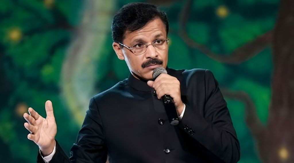 সন্তানদের কখনো এই পেশায় আসতে দেব না—২১ বছরে ২৫ বার বদলি হওয়া আইএএস কর্মকর্তা