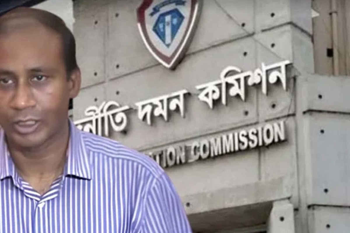 স্ত্রীসহ সাবেক অতিরিক্ত আইজিপি মনিরুলের বিরুদ্ধে দুদকের মামলা