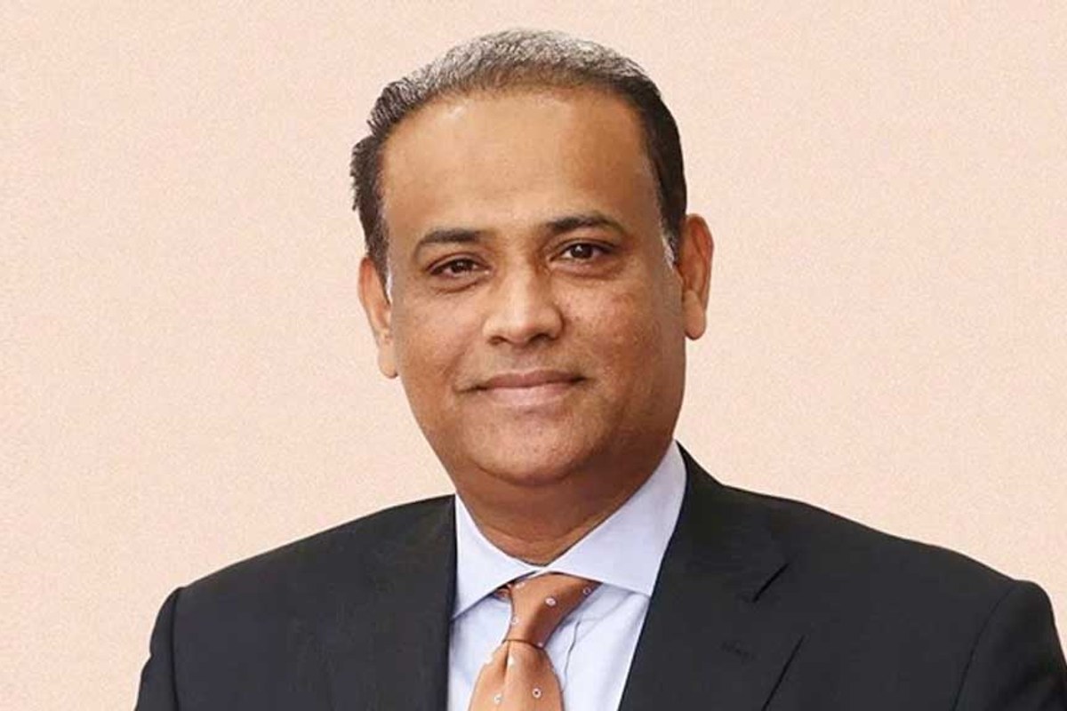ইসলামী ব্যাংকের এক শাখা থেকেই ৬৩ কোটি টাকা আত্মসাৎ, সাবেক ভূমিমন্ত্রীসহ ১৫ জনের নামে মামলা
