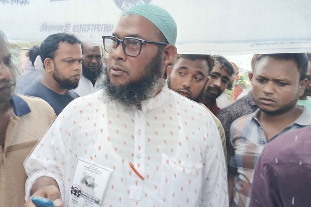 ভোটের দিন লিফলেট বিতরণ, জামায়াত নেতাকে দণ্ড