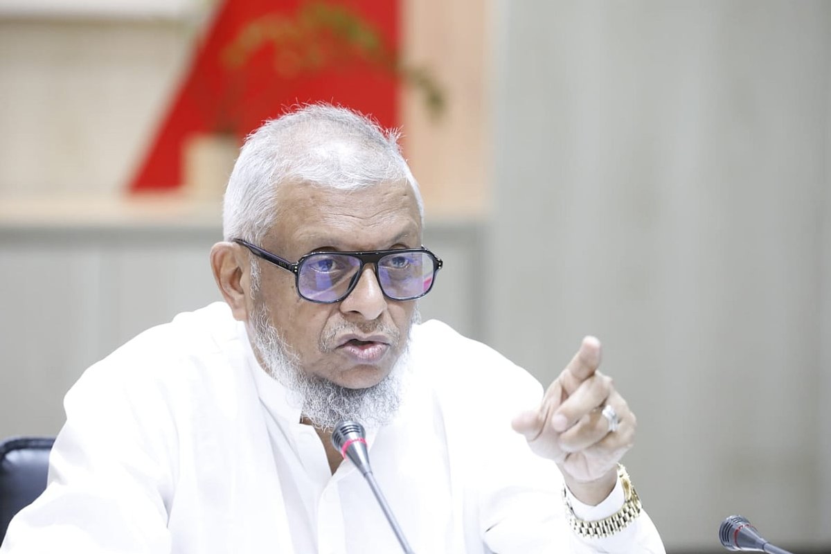 তৈরি পোশাকশিল্পের শ্রমিকদের জন্য নিম্নতম মজুরি বোর্ড গঠন করা হবে রোববার: শ্রমমন্ত্রী
