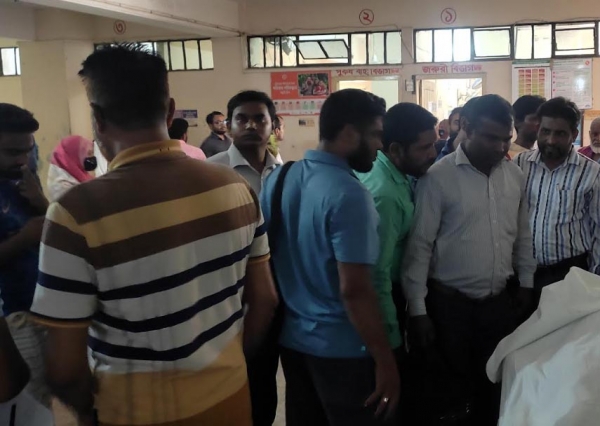 চাঁপাইনবাবগঞ্জের সড়ক দুর্ঘটনায় নিহত-১ আহত- ২