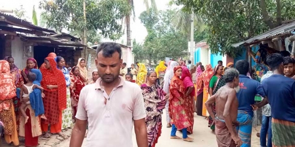 বদলগাছীতে বালতির পানিতে পড়ে ৪ বছরের শিশুর মৃত্যু