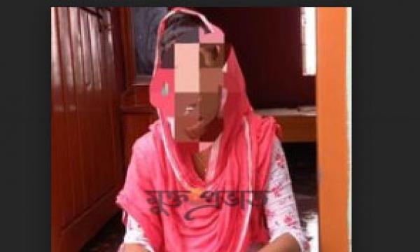 ইসলামপুরে বিয়ের দাবিতে প্রেমিকের বাড়িতে প্রেমিকার অনশন