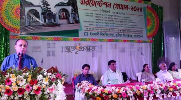 ইবিতে নবীন শিক্ষার্থীদের বরণ