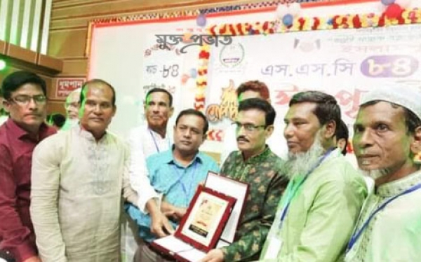 ইসলামপুরে গুণীজন সংবর্ধনা ও ঈদ পুণর্মিলনী