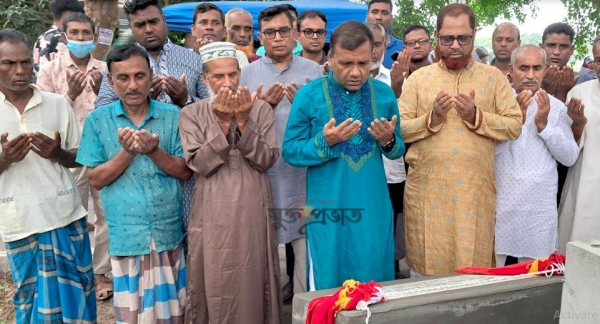বাগাতিপাড়ায় ৫টি রাস্তা কার্পেটিং কাজের উদ্বোধন