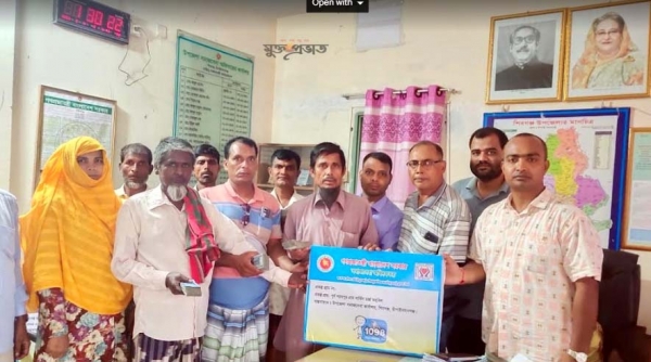 শিবগঞ্জে সমাজসেবার সুদমুক্ত ক্ষুদ্র ঋণ বিতরণ