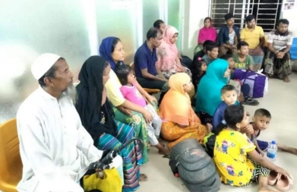 টেকনাফে মিয়ানমারের ১৯ নাগরিকসহ ৪ দালাল আটক