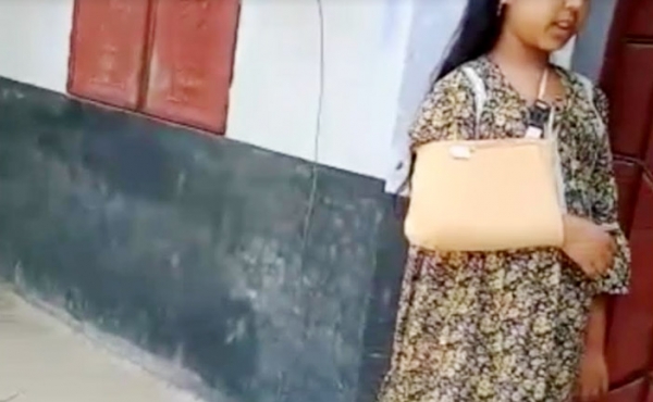 শিশুটিকে পিটিয়ে হাত ভেঙ্গে দিয়েছেন এক শিক্ষিকা