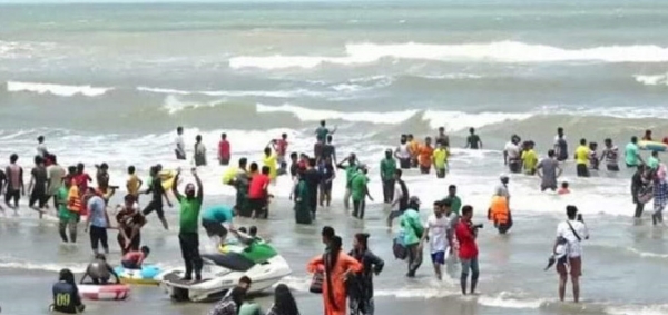 সমুদ্র সৈকতে গোসল করতে  নেমে পর্যটকের মৃত্যু