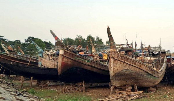 কাল থেকে সমুদ্রে ৬৫ দিন মাছধরা নিষেধ